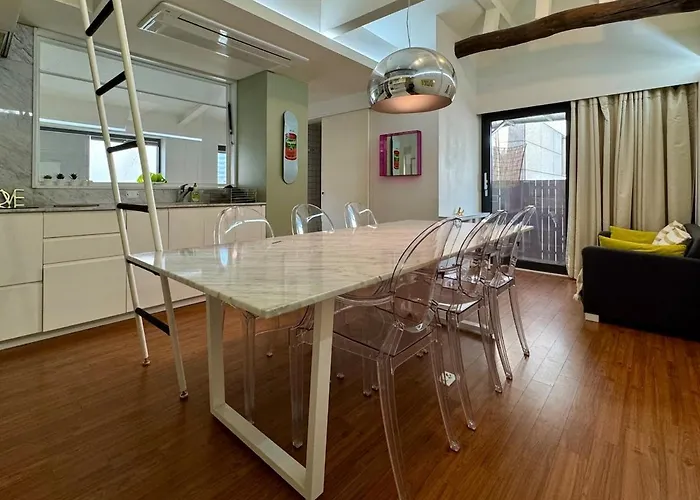 Spacious For Up To 8 People, Station & Namsan Apartamento Seúl