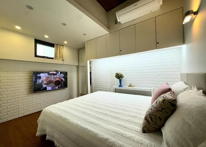 Spacious For Up To 8 People, Station & Namsan Apartamento Seúl